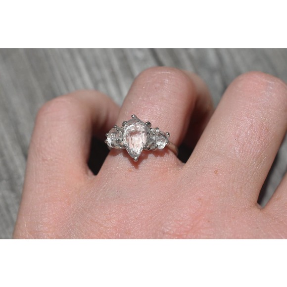 Engagement rings, raw diamond ring, raw stone ring, alternative engageme… - Picture 2 of 4